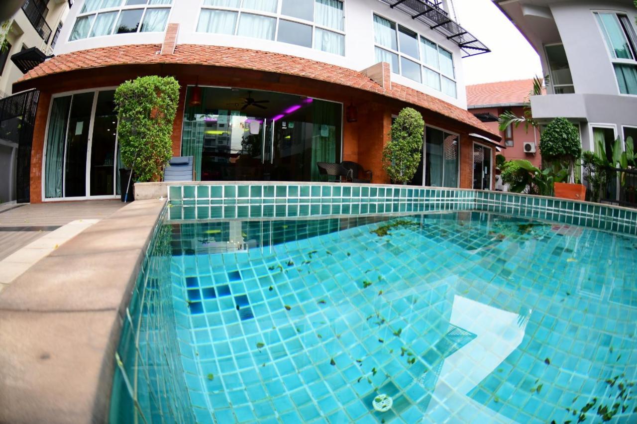 ตำหนักวิลล่า 10 ห้องนอน พร้อมสระว่ายน้ำส่วนตัว Ban Nong Tabaek Luaran gambar